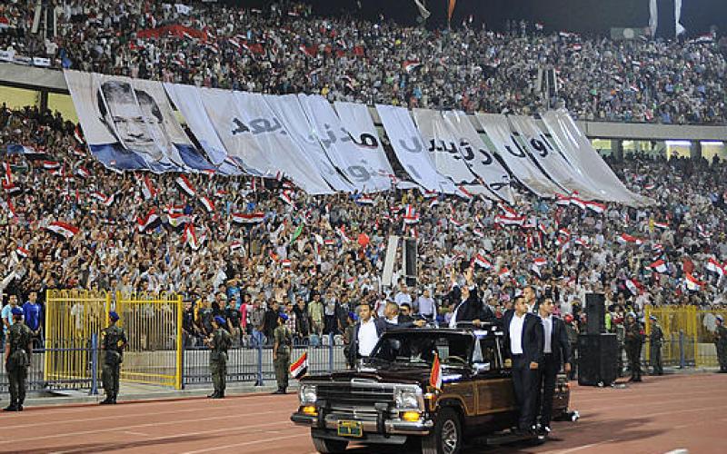 صور.. مرسي يلقي خطاب أكتوبر وسط الآلاف