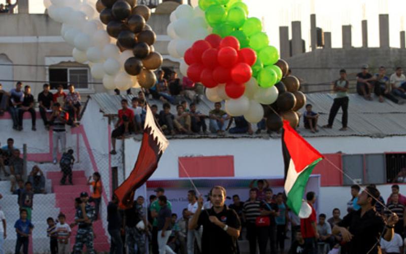 صور.. هنية يفتتح ملعب معشب شمال القطاع