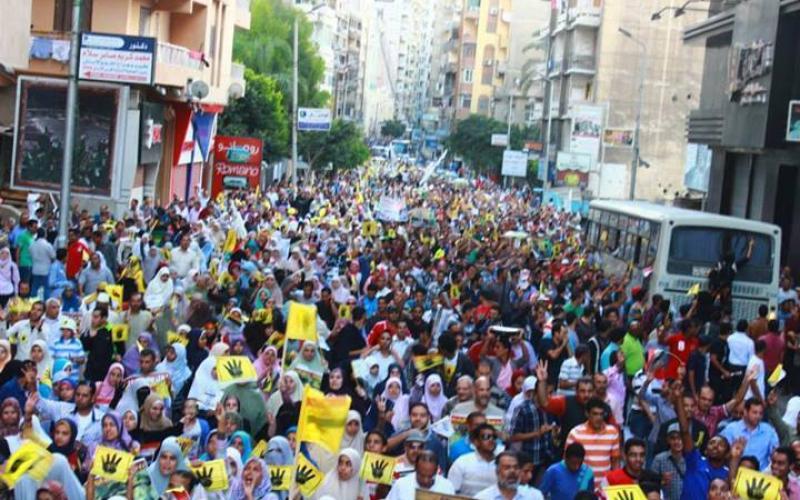 صور: مصر تثور ضد الانقلاب