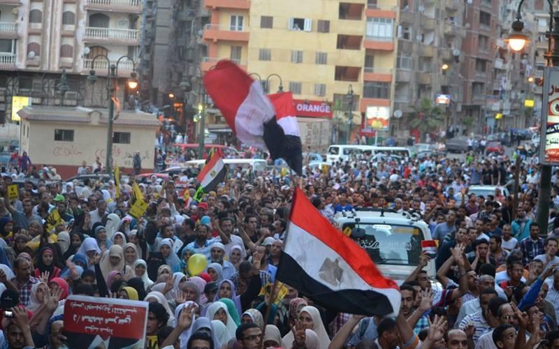 صور: مصر تثور ضد الانقلاب
