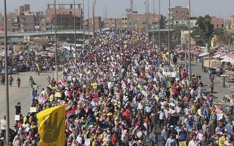 صور: مليونيات رفض الانقلاب وقمع الجيش لها