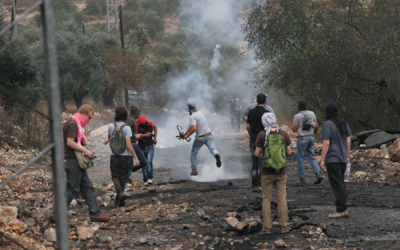 صور: موجهات شبان مع الاحتلال بنابلس