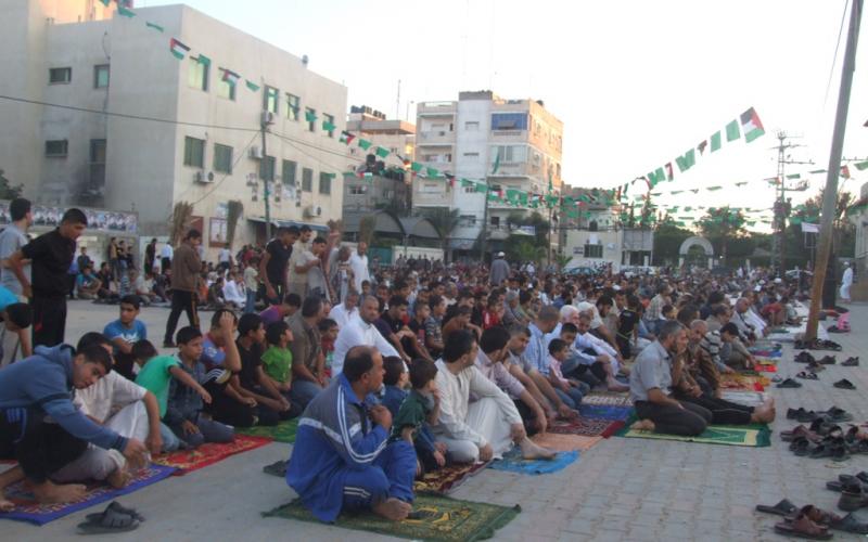 صور: صلاة الأضحى وذبح الأضاحي وسط قطاع غزة