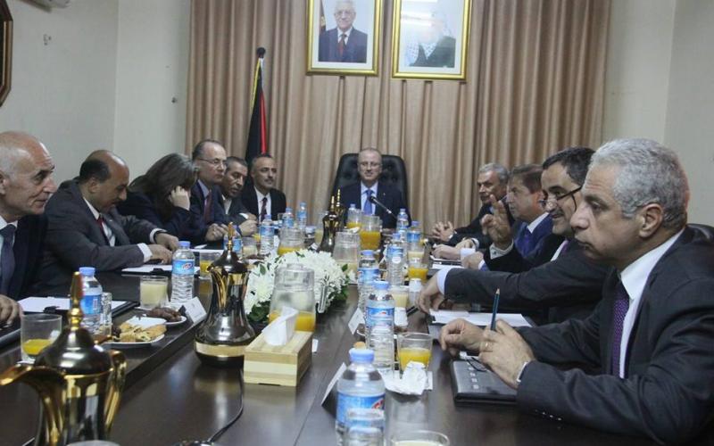 صور: بدء اجتماع حكومة التوافق بغزة