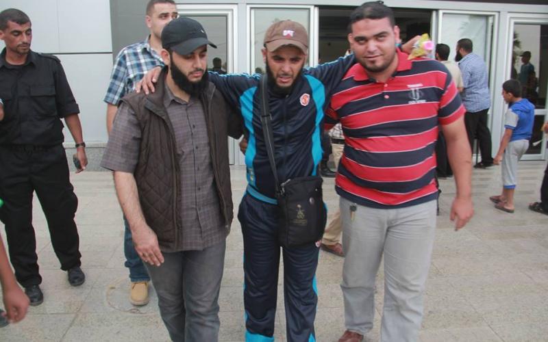 صور: وصول الفوج الأول من الحجاج لغزة