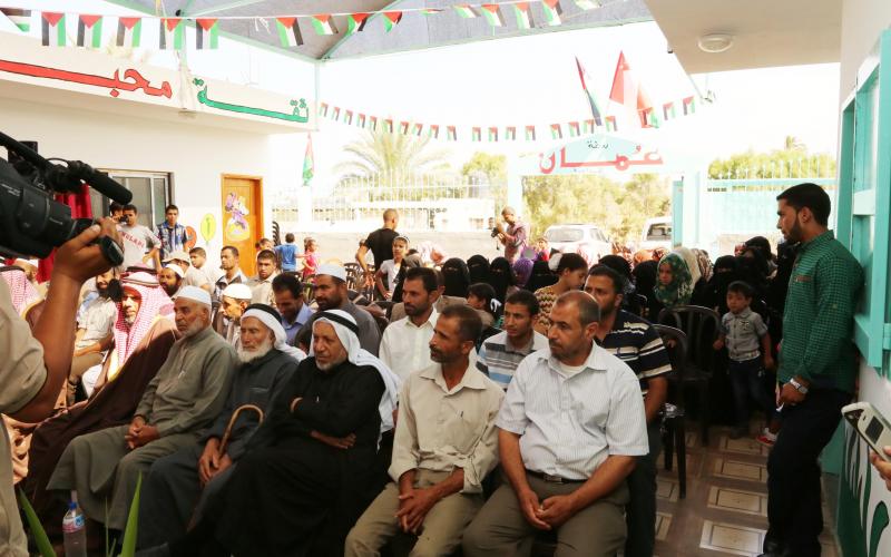 بالصور: "العُمانية" تفتتح روضة عُمان بخانيونس