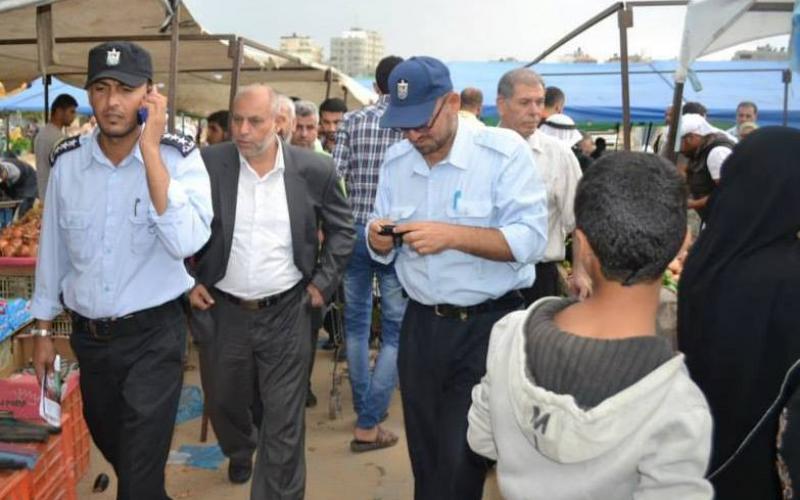 صور: جولة رئيس بلدية النصيرات على سوق المخيم‎