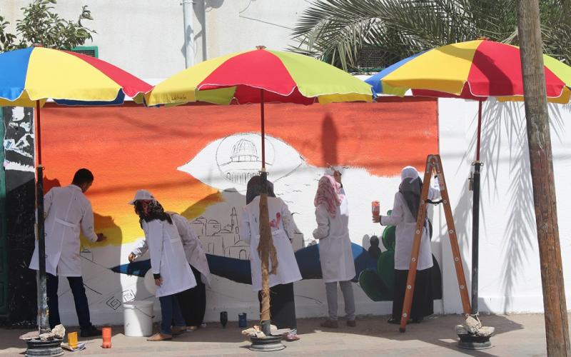 صور: جدارية لفتيان وفتيات مركز "بناة الغد"