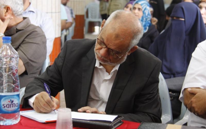 صور: مستشفى النجار برفح يكرم العاملين فيه