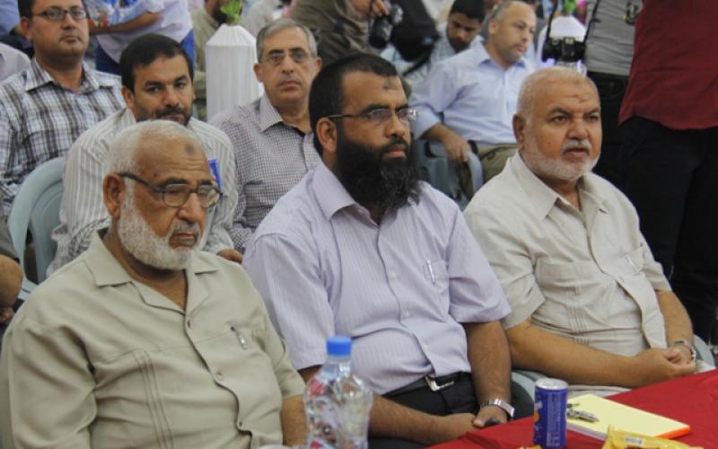 صور: مستشفى النجار برفح يكرم العاملين فيه