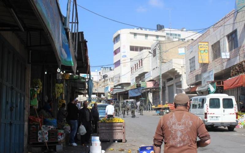 صور : أمن السلطة يقمع مسيرة في الخليل نصرة للأقصى