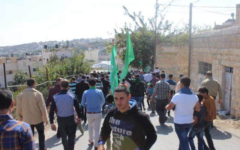 صور : أمن السلطة يقمع مسيرة في الخليل نصرة للأقصى