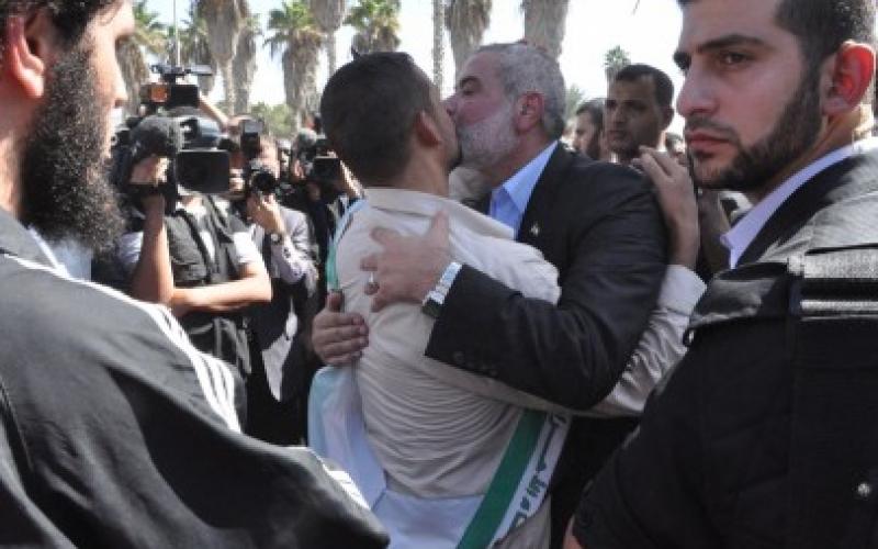 صور حصرية.. وفاء الأحرار لحظة بلحظة