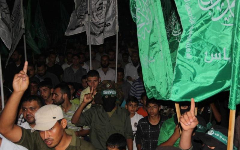 صور: مسيرة لحماس بدير البلح نصرة للأقصى
