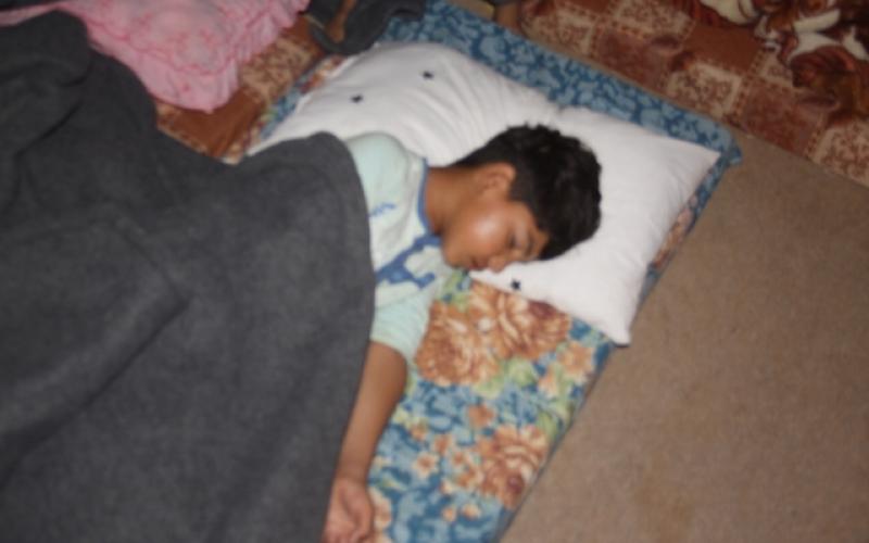 صور: مياه الأمطار تغمر سكان الكرافانات في خزاعة