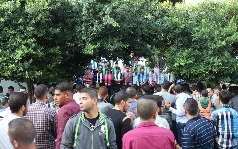 بالصور: الكتلة تنظم وقفة طلابية احتجاجية