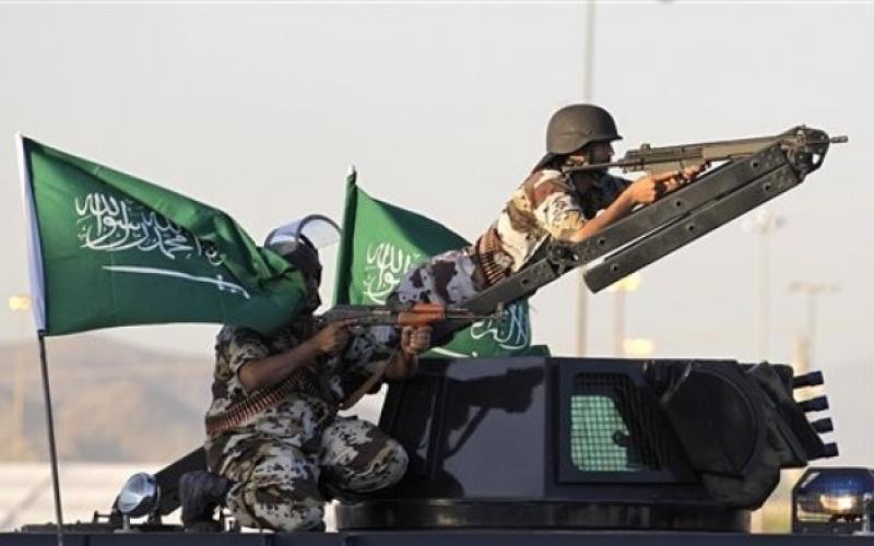صور.. عرض عسكري سعودي لتأمين الحجّ