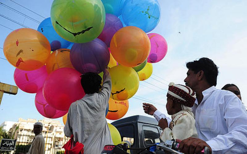 صور ..فرحة المسلمين في عيد الأضحى