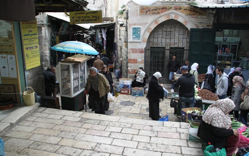 بالصور.. مشاريع تهويدية بالملايين لشوارع القدس