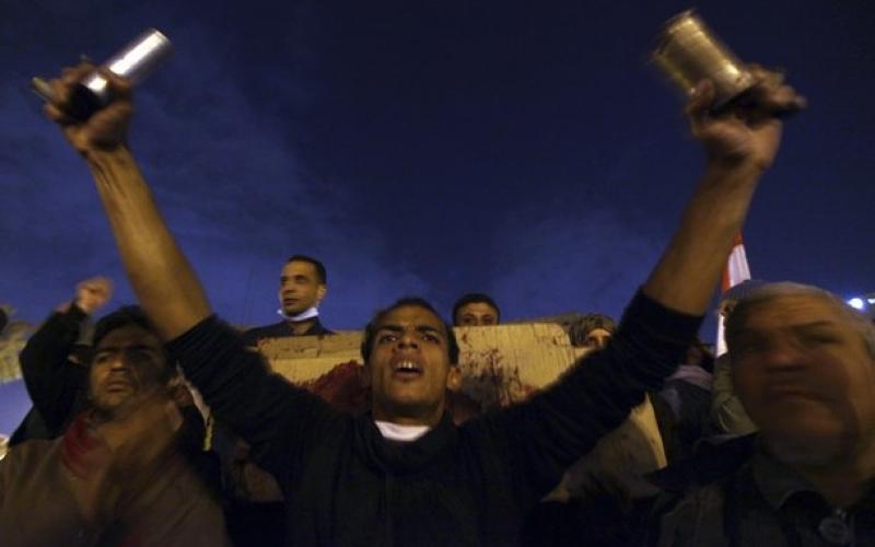 صور.. مواجهات مستمرة بميدان التحرير