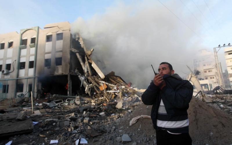 صور.. القصف "العنيف" على غزة صباحاً