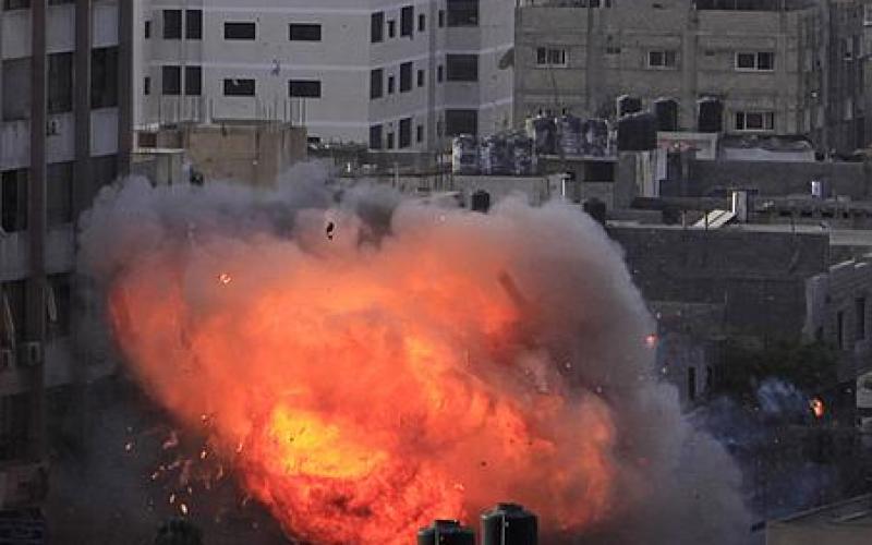 صور.. قصف جديد ومرعب لبرج الشروق "برج الصحافة"