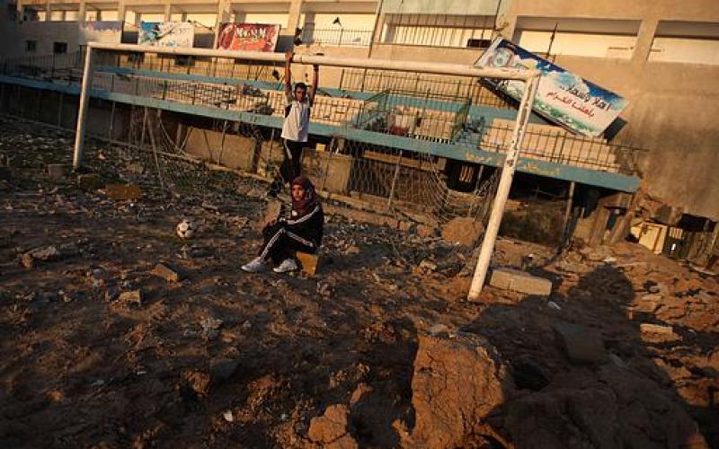 صور.. الطائرات تحول ملعب "فلسطين" لدمار