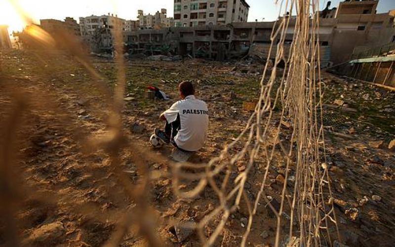 صور.. الطائرات تحول ملعب "فلسطين" لدمار