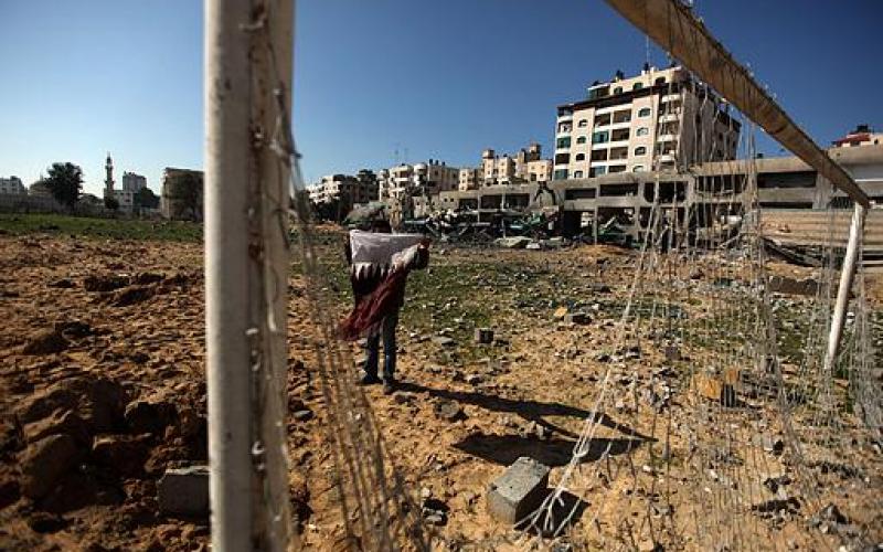 صور.. الطائرات تحول ملعب "فلسطين" لدمار