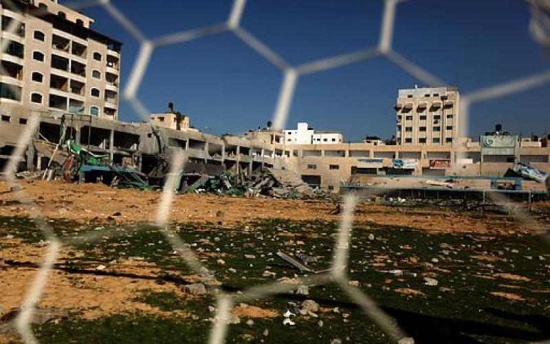 صور.. الطائرات تحول ملعب "فلسطين" لدمار
