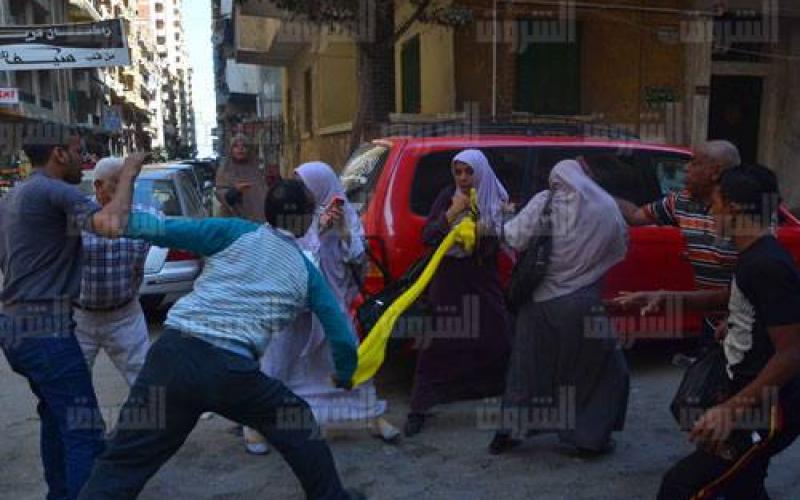 صور: حملة اعتقالات مصرية للنساء والأطفال