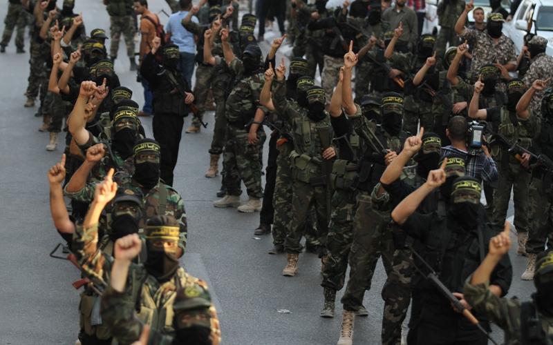 بالصور: السرايا تتوعد الاحتلال بمعركة أشباح