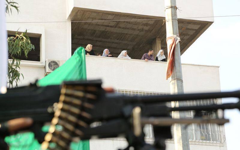 صور: الشعب يلتحم بمقاومته في مشهد تاريخي