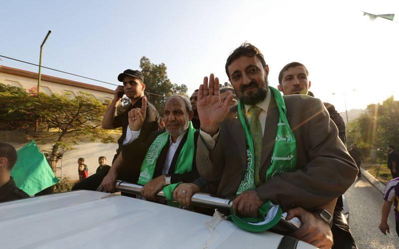 صور: الشعب يلتحم بمقاومته في مشهد تاريخي