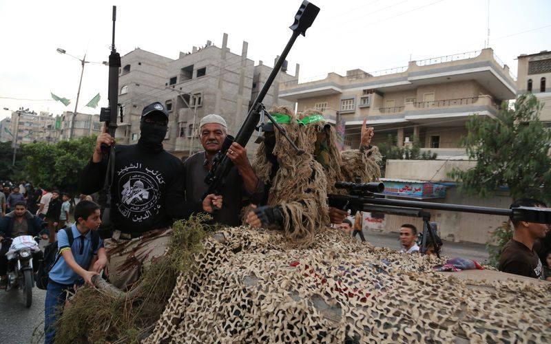 صور: الشعب يلتحم بمقاومته في مشهد تاريخي