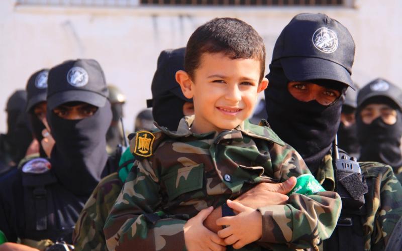 صور: الشعب يلتحم بمقاومته في مشهد تاريخي
