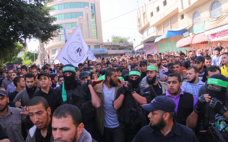 بالصور: تشييع جثمان القسامي "السيقلي"