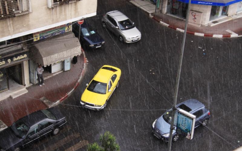 صور: أمطار الخير تهطل على غزة بغزارة