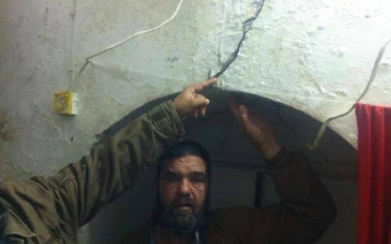 صور: انهيار أرضية منزل بالقدس