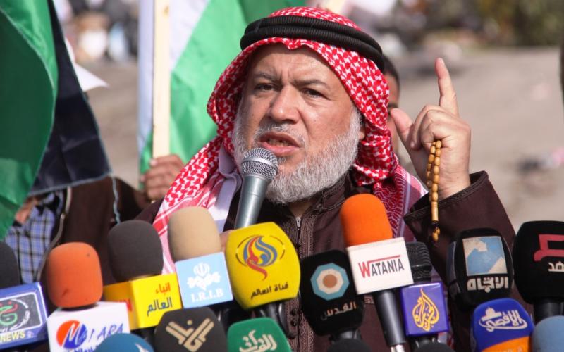 توقف سيارات نقل النفايات بغزة