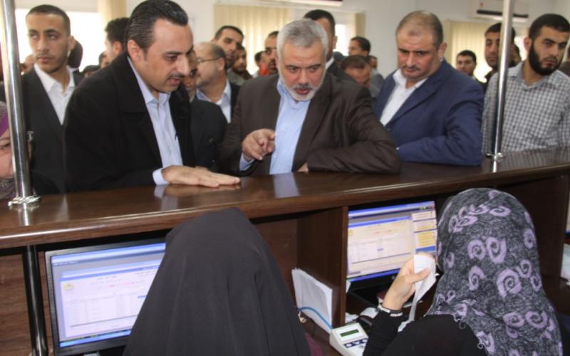 صور: هنية يزور المؤسسات القضائية بغزة