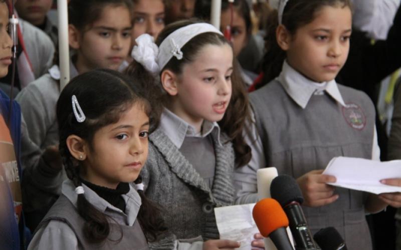 صور: وقفة لمرضى "الكلى" رفضاً للحصار