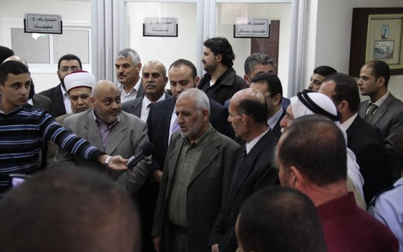 صور: الوزير العيسوي يفتتح بريد خانيونس