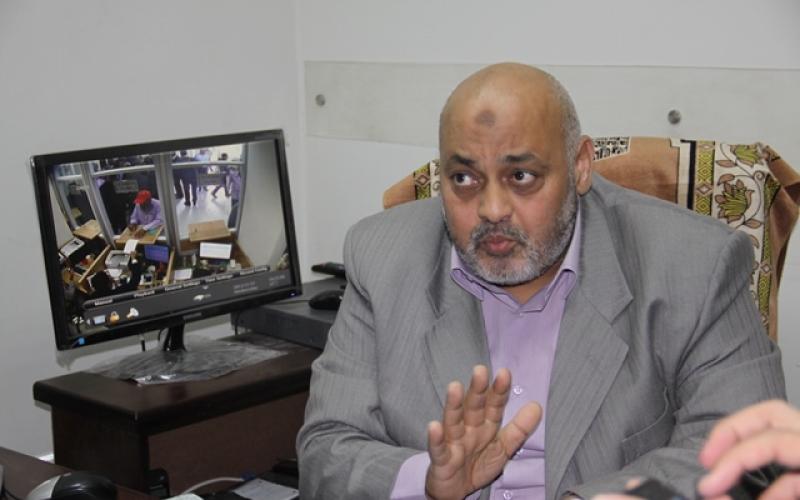 صور: الوزير العيسوي يفتتح بريد خانيونس
