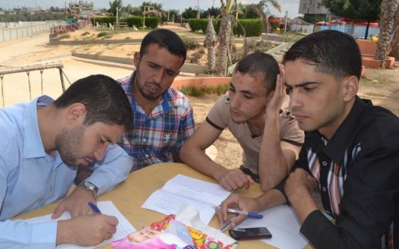 بالصور: التربوي بفح ينظم ورشة عمل حول المبادرات الشبابية