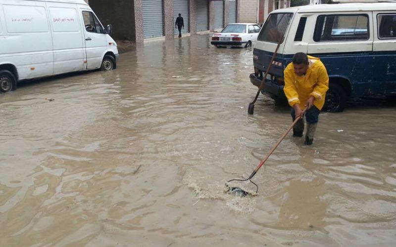 صور: غرق عدد من الشوارع بفعل الأمطار بالوسطى‎