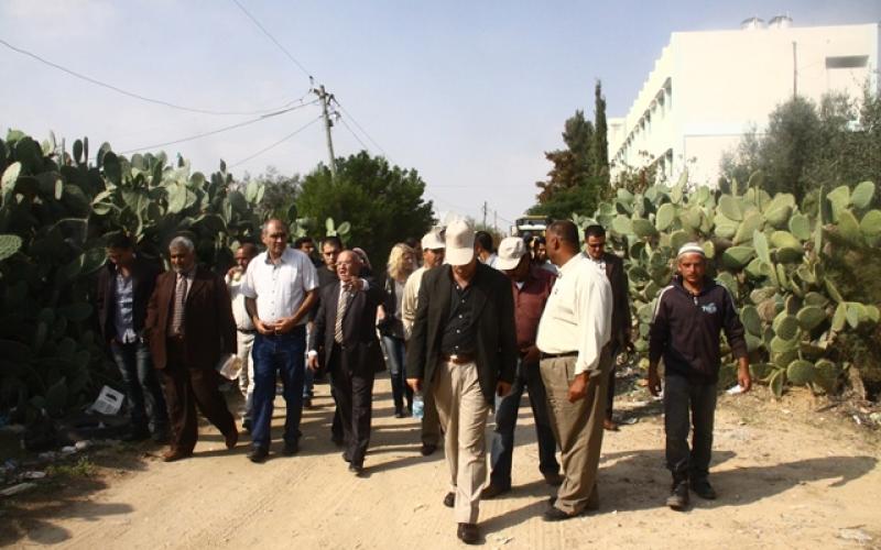 بالصور: المنظمات الأهلية تزور بلدة خزاعة