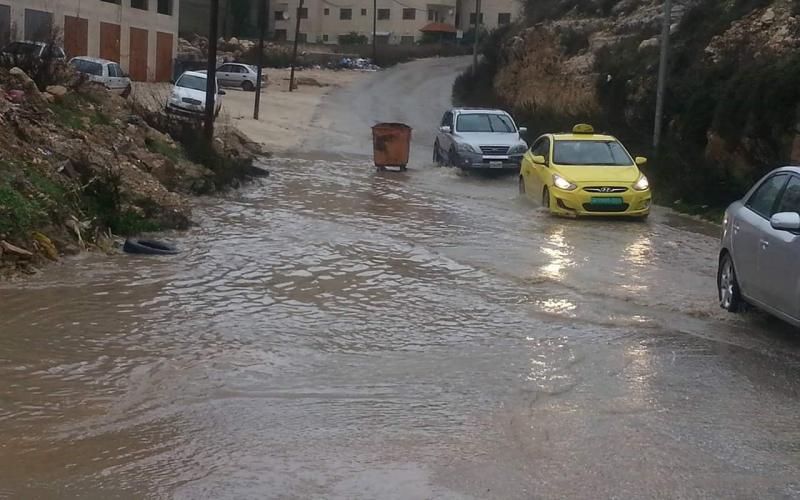 صور: الأمطار تكشف عورة رام الله