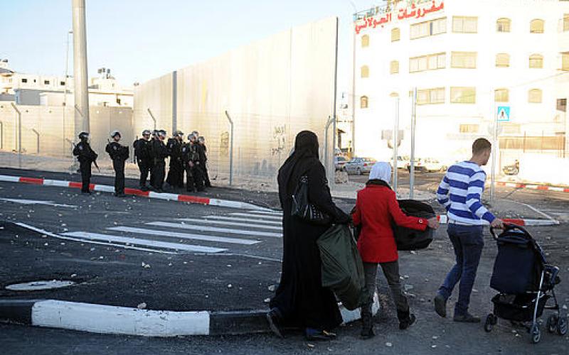 صور..11 معبراً يفصل القدس عن محيطها