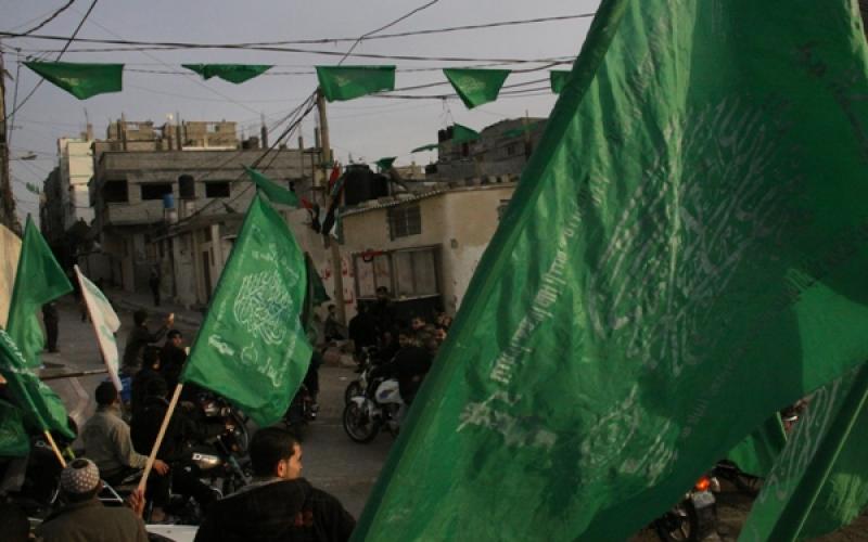 صور.. مسيرات السيارات احتفالا بانطلاقة حماس